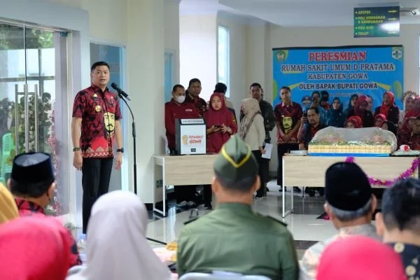 Bupati Gowa, Adnan Purichta Ichsan saat meresmikan pembangunan Rumah Sakit Umum D Pratama Kabupaten Gowa (Dok : Ist).