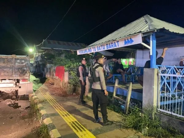 Satuan Samapta Polres Majene saat menggelar patroli (Dok : Ist).