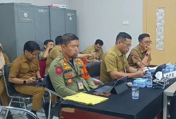 SKPD Mitra Komisi A DPRD Sulsel saat Rapat, Sekertaris Kominfo Sulsel, Sultan Rakib (Ujung Kanan (Kacamata) (Dok: Ist).