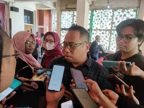 Komisioner KPU Sulsel, Hasruddin Husain  (Dok: Atri KabarMakassar).