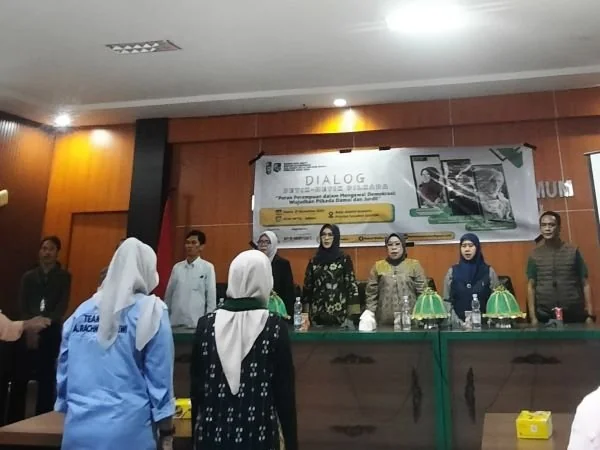 Korps HMI-Wati (Kohati) Badan Koordinasi Sulsel dan Sulbar menggelar Dialog Detik-detik Pilkada 2024 (Dok : Gebi KabarMakassar).