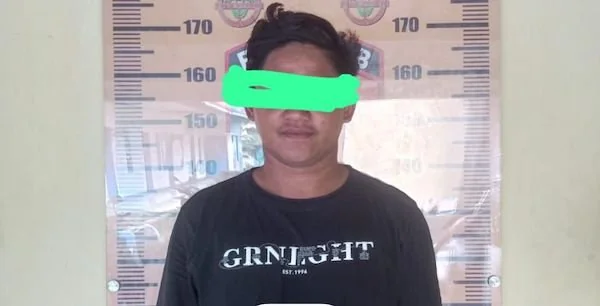 Pelaku Rudapaksa saat berhasil diamankan Resmob Polresta Mamuju (dok:ist)