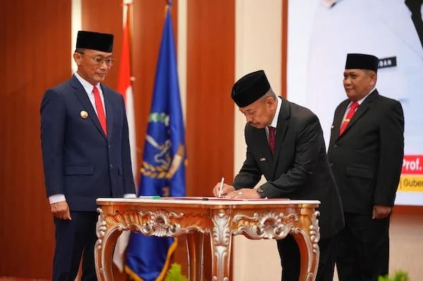 Pengukuhan Muhammad Rasyid sebagai Pjs Bupati Bulukumba oleh Pj Gubernur Sulsel, Prof Zudan Arif Fakrulloh (Dok: Ist)