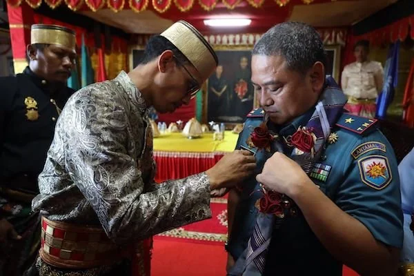 Kunjungan Danlantamal VI Makassar Brigadir Jenderal TNI (Mar) Wahyudi ke Istana Balla Lompoa, Gowa (Dok:Ist)