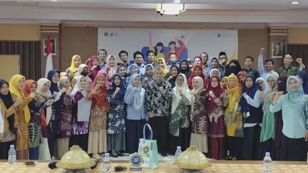 Puluhan Guru yang mengikuti AI Ready Asean Mafindo Sulbar di Kabupaten Majene (dok:ist)