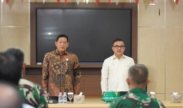 Kepala Kantor Wilayah BPN Sulsel, Andi Renald (kiri) saat Rapat Koordinasi Gugus Tugas Reforma Agraria (GTRA) Provinsi Sulsel 2025 (dok. Ist).