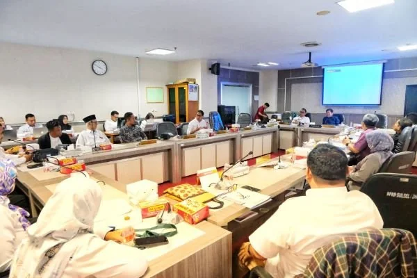 Pansus Penyelenggaraan Perlindungan Tenaga Kerja Libatkan Serikat Pekerja dalam Pembahasan Ranperda.