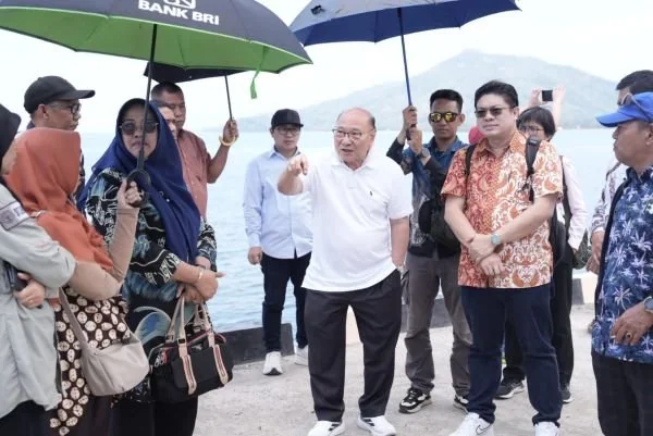 Peninjauan Pelabuhan Palipi di Kabupaten Majene (Dok : Ist).