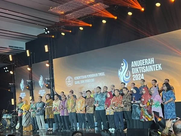 Anugerah Diktisaintek 2024 yang diselenggarakan oleh Kementerian Pendidikan Tinggi, Sains, dan Teknologi di Jakarta (Dok : Ist).