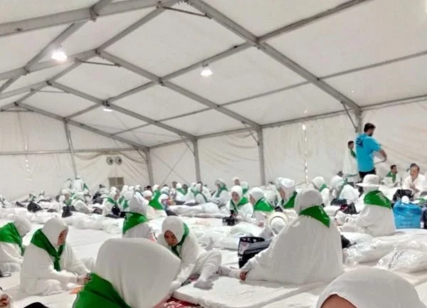 Jemaah haji Bulukumba di tenda Arafah (Dok : Ist).