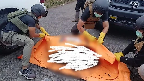 Kondisi Jasad Rusli saat di evakuasi Polisi. (Ist).