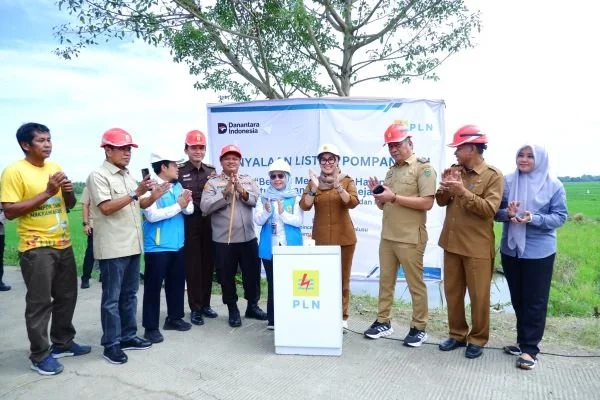 Petani di Barru Bisa Hemat Operasional Hingga 55 Persen Berkat Layanan PLN (Dok : Ist).