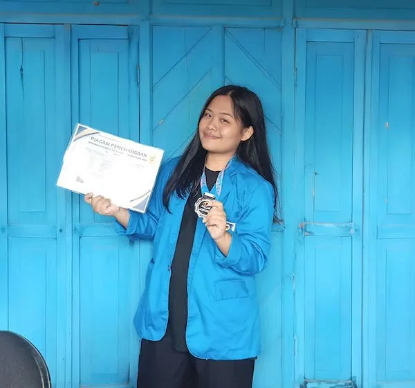 Rut Amelinda, mahasiswa angkatan 2024 dari Program Studi Manajemen Unifa Makassar