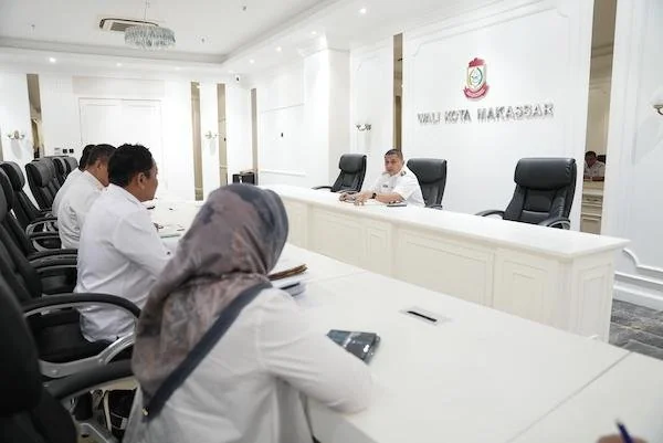 Wali Kota Makassar, Munafri Arifuddin saat melakukan evaluasi kinerja 9 plt Kepala OPD (dok ist)