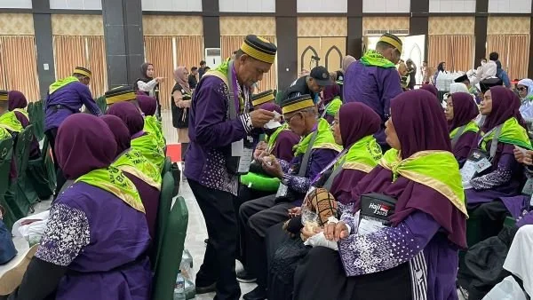 Jemaah calon haji Embarkasi Makassar (Dok : Dini KabarMakassar).