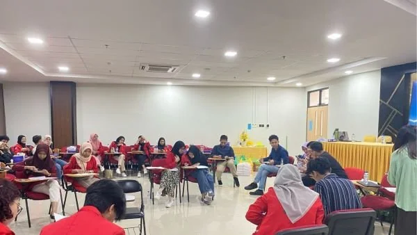 Universitas Hasanuddin (Unhas) melalui Direktorat Kemahasiswaan kembali menyelenggarakan kompetisi debat tingkat universitas yang berlangsung di Ruang Seminar Fakultas Farmasi, Minggu (3/3)