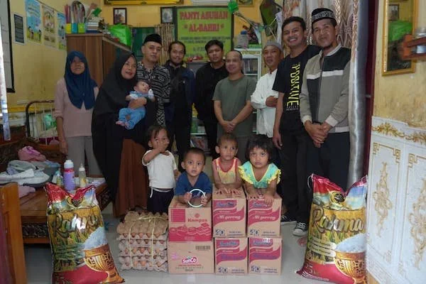 Penyaluran sembako diharapkan dapat membantu kebutuhan sehari-hari penerima manfaat (Dok: Ist)