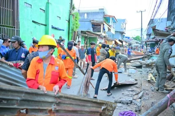 Penertiban PKL di Macini Gusung (Dok: KabarMakassar).