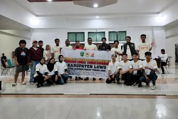 Bupati Luwu lepas 12 atlet panjat tebing berlaga ke Pra Porprov (dok. Ist)