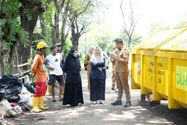 Ketua Dewan Lingkungan Hidup Kota Makassar, Melinda Aksa saat Berada di Bulurokeng, (Dok: Ist)