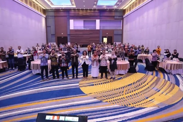 Penjabat Sekretaris Daerah (Pj Sekda) Kota Makassar, Irwan Rusfiady dalam rapat koordinasi di Hotel Four Points by Sheraton (Dok : Ist).