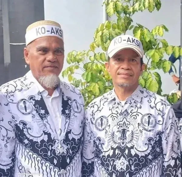 Guru SMAN 1 Luwu Utara, Abdul Muis (kiri) dan Rasnal (kanan) (dok. Ist)