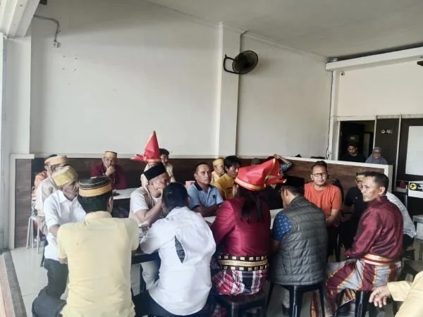 Walikota Makassar, Mohammad Ramdhan Pomanto saat menemui 19 Kades di Jeneponto.