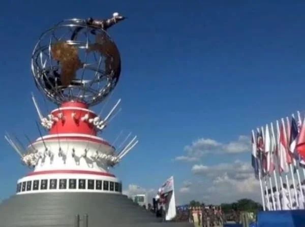 Monumen MNEK (Dok : int).