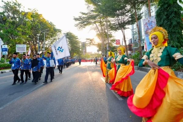 117 kontingen meriahkan Pawai Ta’aruf MTQ VIII KORPRI Nasional di Makassar (Dok: Ist)