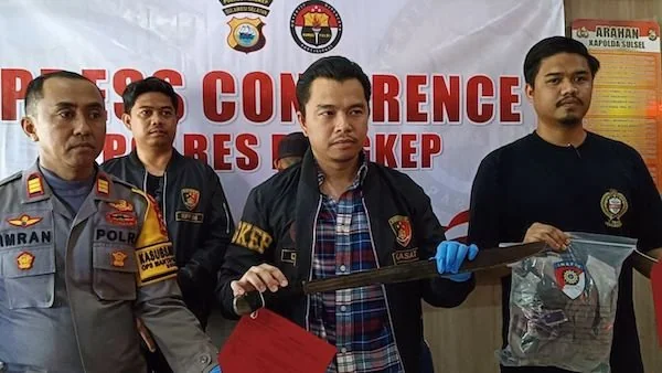 Kasatreskrim Polres Pangkep, AKP Prawira Wardany saat konferensi pers di Polres Pangkep (Dok: Ist)