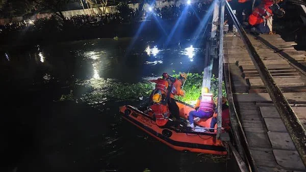 Susana Pencarian 4 Pria yang Lompat di Kanal Pampang Usai Pesta Miras (Dok: Ist).