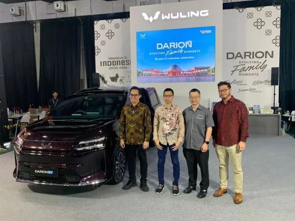 Wuling Motors (Wuling) tampilkan Wuling Darion, Multi-Purpose Vehicle (MPV) berteknologi Electric Vehicle (EV) dan Plug-In Hybrid Electric Vehicle (PHEV) di GIIAS Makassar 2025 (Dok: Nofi KabarMakassar)
