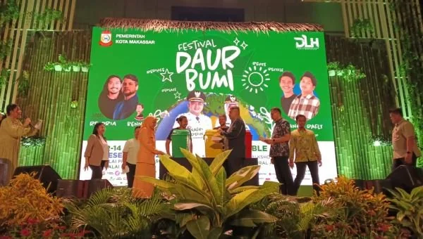 Pembukaan Festival Daur Bumi, (Dok: Sinta KabarMakassar).
