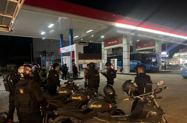 : Patroli malam yang digelar Ditsamapta Polda Sulbar.