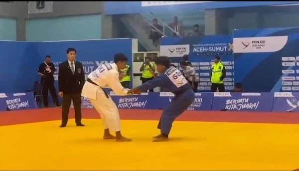 Pertandingan judo Sulsel vs DKI Jakarta kelas 66 kg pada PON XXI (Dok: Ist)