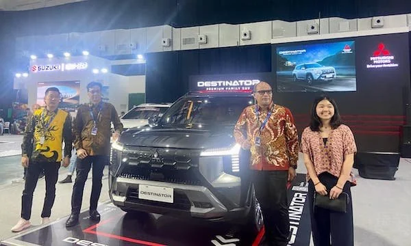 Bosowa Berlian Motor tampilkan deretan kendaraan unggulan Mitsubishi Motors, termasuk Mitsubishi Destinator, Mitsubishi Xforce, dan Mitsubishi Pajero Sport di GIIAS Makassar 2025 (Dok: Nofi KabarMakassar)