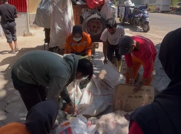 Pilah Sampah di Daya