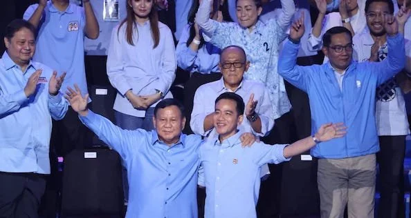 Calon Presiden dan Calon Wakil Presiden no urut 2 Prabowo Subianto bersama Gibran Rakabuming Raka hadir saat Konsolidasi Pemenangan Prabowo-Gibran. (Dok: TKN Prabowo - Gibran)
