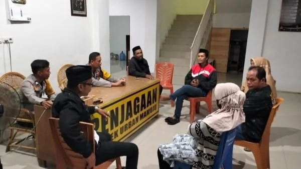 Bhabinkamtibmas saat melakukan problem solving di Polsek Mamuju (Dok : Ist).