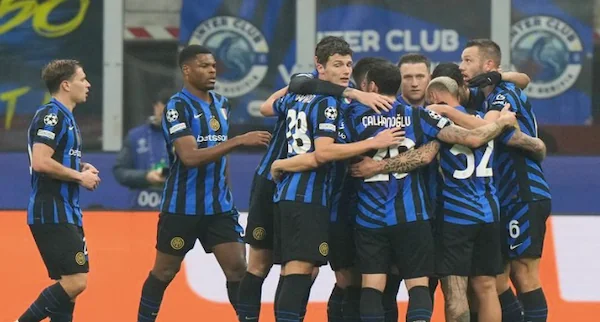 Selebrasi skuad Inter Milan dalam laga Liga Champions versus RB Leipzig, Rabu (27/11/2024). (c) AP Photo/Luca Bruno