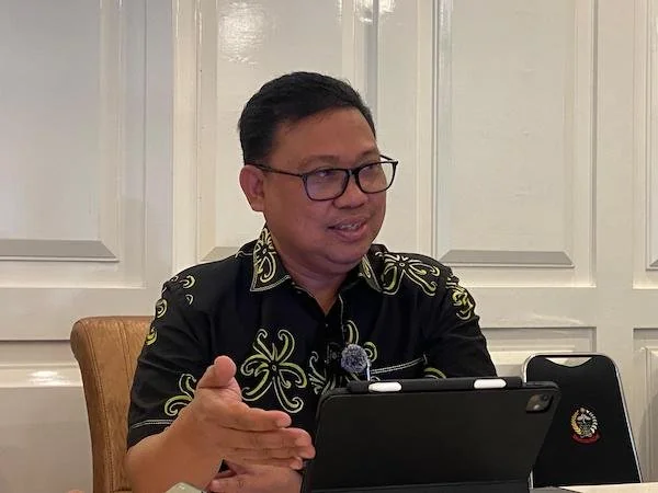 Kepala Dinas Penanaman Modal dan Pelayanan Terpadu Satu Pintu Provinsi Sulawesi Selatan, Asrul Sani di Kantor Gubernur Sulawesi Selatan (Dok: Nofi KabarMakassar)