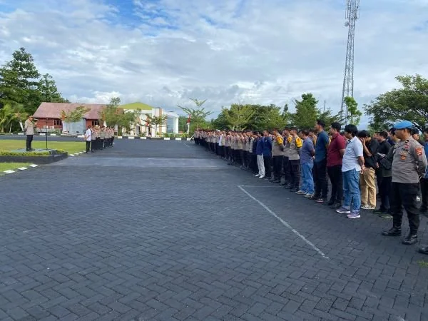 Apel Pengamanan Pilkada dilapangan Tribrata Mapolda Sulbar (Dok : Ist).