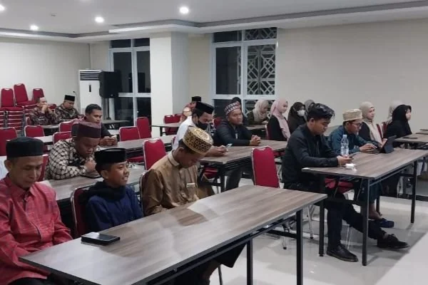 Kafilah Sulbar yang akan berangkat ke STQH di Kendari 2025 (Dok : Ist).