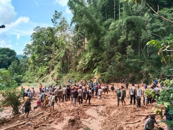 Kondisi Longsor di Toraja Utara.