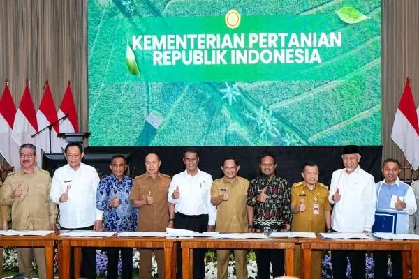 Gubernur Sulsel Hadiri Rakor Hilirisasi Komoditas Prioritas dan Penandatanganan MoU Komitmen Kesanggupan Pemenuhan Data Calon Petani Calon Lokasi (Dok : Ist).