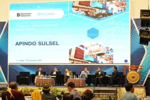 Kontribusi Pelindo dalam mendorong konektivitas logistik di Kawasan Timur Indonesia diganjar apresiasi oleh Pemerintah Provinsi Sulawesi Selatan (Dok: Ist)