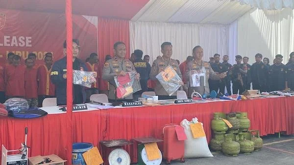Konferensi pers operasi pekat lipu 2024 Polda Sulsel, di Mapolda Sulsel (Dok: Atri KabarMakassar)