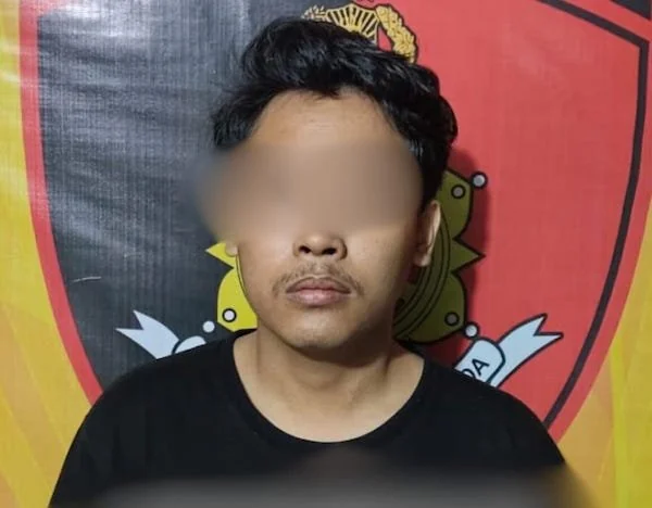 Pemuda yang diamankan, inisal A, 2. Barangbukti pelaku