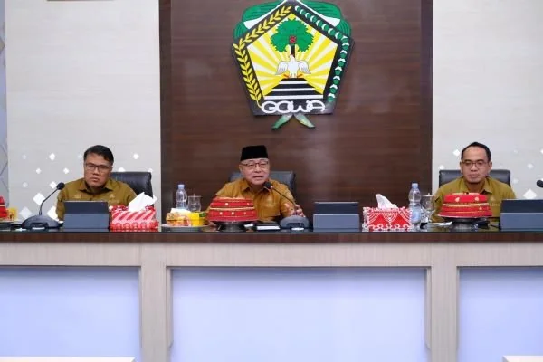 Wakil Bupati Gowa, Abdul Rauf Malaganni saat memimpin Rapat Rapat Koordinasi Tim Percepatan Penurunan Stunting (TPPS) Kabupaten Gowa (Dok : Ist).