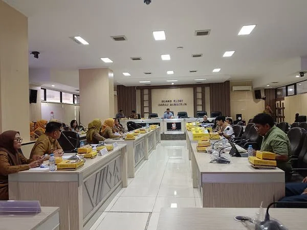 Rapat Pembahasan Laporan Keterangan Pertanggungjawaban (LKPJ) bersama DPRD Kota Makassar, (Dok: Sinta KabarMakassar)